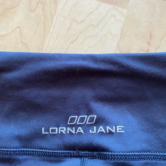 Lorna Jane gray workout pants - Picture 4 of 4